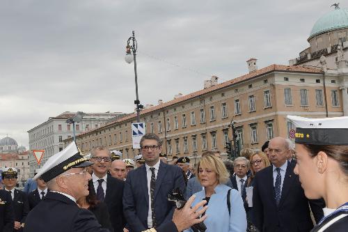 L'assessore regionale alle Autonomie locali e Sicurezza Pierpaolo Roberti all'inaugurazione dell'area espositiva della Guardia costiera nel "Villaggio Barcolana" a Trieste, presenti il Comandante generale del Corpo delle Capitanerie di porto, ammiraglio ispettore capo Giovanni Pettorino, il prefetto Annapaola Porzio, il presidente del Consiglio regionale Piero Mauro Zanin e il sindaco Roberto Dipiazza.